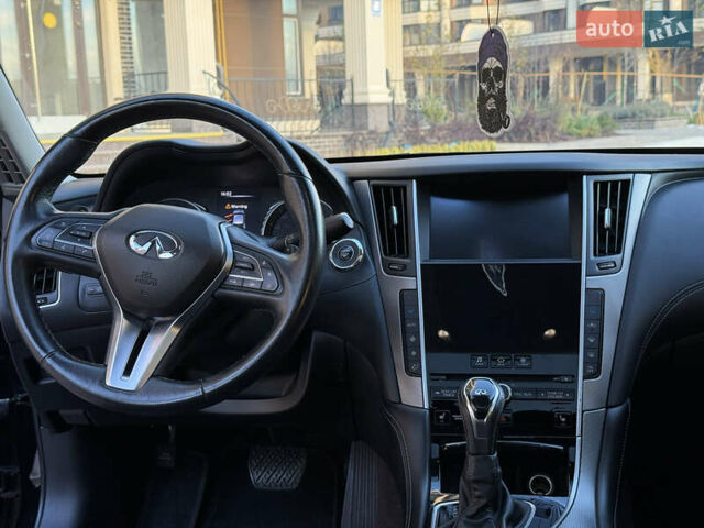 Чорний Інфініті Q50, об'ємом двигуна 3 л та пробігом 82 тис. км за 23000 $, фото 29 на Automoto.ua