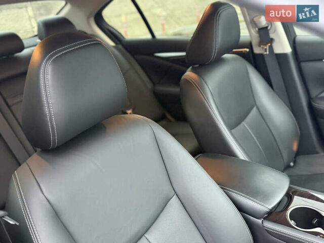 Чорний Інфініті Q50, об'ємом двигуна 1.99 л та пробігом 38 тис. км за 21500 $, фото 35 на Automoto.ua