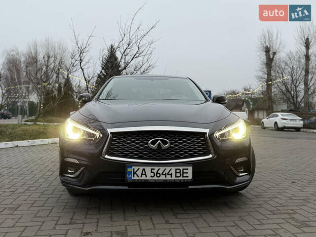 Черный Инфинити Q50, объемом двигателя 1.99 л и пробегом 38 тыс. км за 21500 $, фото 1 на Automoto.ua