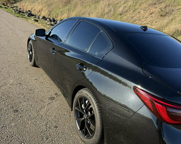 Черный Инфинити Q50, объемом двигателя 3 л и пробегом 114 тыс. км за 23700 $, фото 3 на Automoto.ua