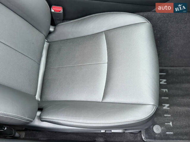 Чорний Інфініті Q50, об'ємом двигуна 1.99 л та пробігом 38 тис. км за 21500 $, фото 36 на Automoto.ua