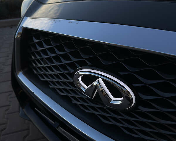 Чорний Інфініті Q50, об'ємом двигуна 3 л та пробігом 82 тис. км за 23000 $, фото 21 на Automoto.ua