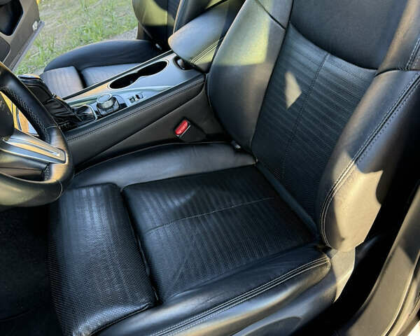 Черный Инфинити Q50, объемом двигателя 3 л и пробегом 114 тыс. км за 23700 $, фото 10 на Automoto.ua