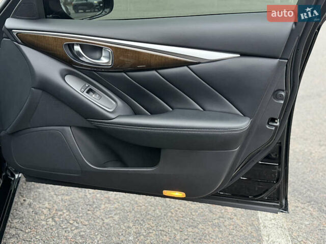 Чорний Інфініті Q50, об'ємом двигуна 1.99 л та пробігом 38 тис. км за 21500 $, фото 32 на Automoto.ua