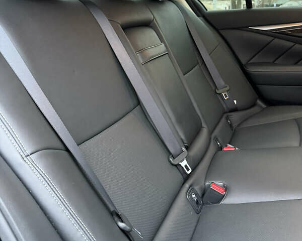Чорний Інфініті Q50, об'ємом двигуна 1.99 л та пробігом 38 тис. км за 21500 $, фото 49 на Automoto.ua