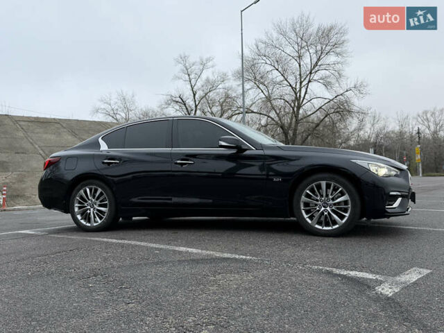 Чорний Інфініті Q50, об'ємом двигуна 1.99 л та пробігом 38 тис. км за 21500 $, фото 12 на Automoto.ua