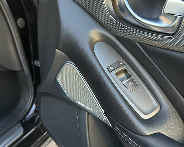 Чорний Інфініті Q50, об'ємом двигуна 3 л та пробігом 82 тис. км за 23000 $, фото 36 на Automoto.ua
