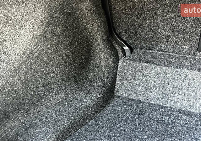 Черный Инфинити Q50, объемом двигателя 3 л и пробегом 55 тыс. км за 26750 $, фото 26 на Automoto.ua