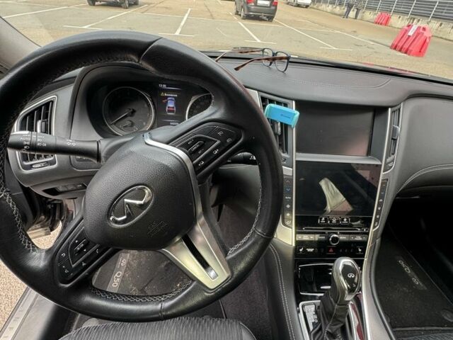 Черный Инфинити Q50, объемом двигателя 2 л и пробегом 66 тыс. км за 20000 $, фото 11 на Automoto.ua