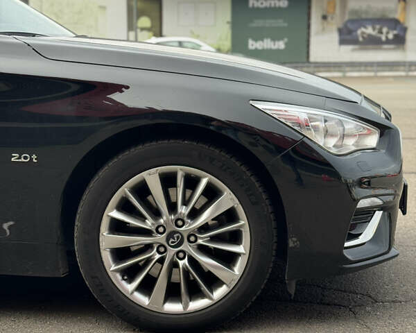 Черный Инфинити Q50, объемом двигателя 1.99 л и пробегом 66 тыс. км за 20000 $, фото 4 на Automoto.ua