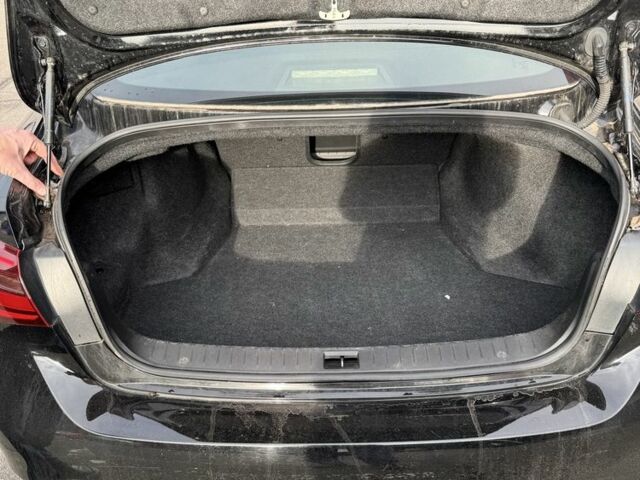 Черный Инфинити Q50, объемом двигателя 2 л и пробегом 66 тыс. км за 20000 $, фото 17 на Automoto.ua