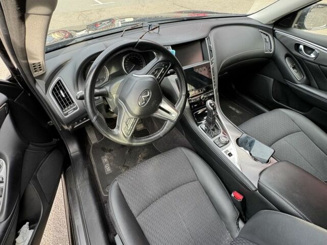 Черный Инфинити Q50, объемом двигателя 2 л и пробегом 66 тыс. км за 20000 $, фото 15 на Automoto.ua