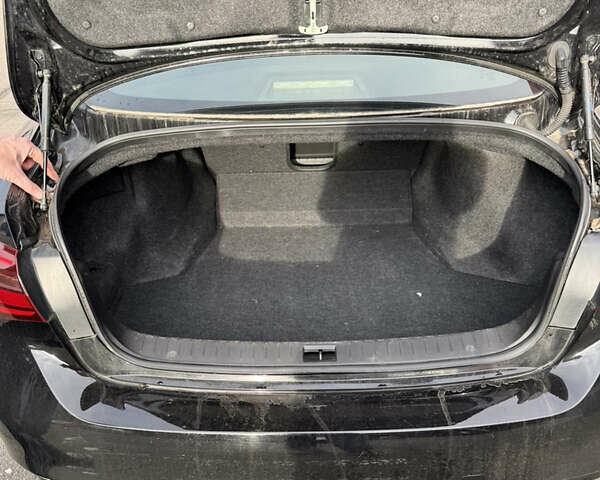 Черный Инфинити Q50, объемом двигателя 1.99 л и пробегом 66 тыс. км за 20000 $, фото 17 на Automoto.ua