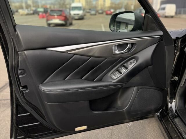 Черный Инфинити Q50, объемом двигателя 2 л и пробегом 66 тыс. км за 20000 $, фото 8 на Automoto.ua