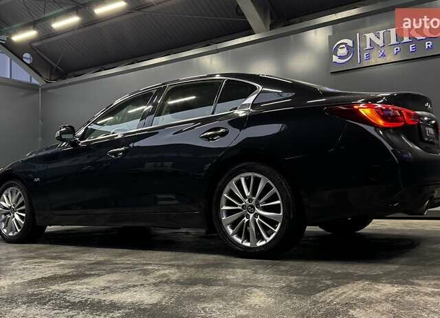 Черный Инфинити Q50, объемом двигателя 1.99 л и пробегом 69 тыс. км за 25500 $, фото 13 на Automoto.ua