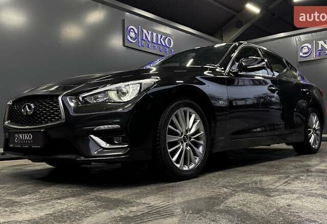 Черный Инфинити Q50, объемом двигателя 1.99 л и пробегом 69 тыс. км за 25500 $, фото 11 на Automoto.ua