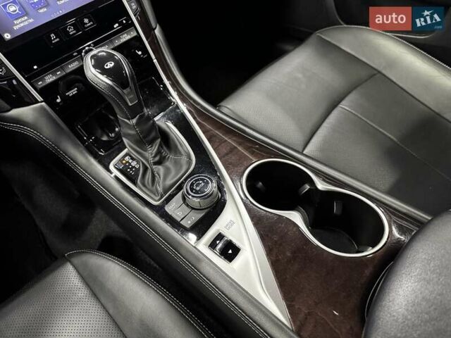 Черный Инфинити Q50, объемом двигателя 1.99 л и пробегом 69 тыс. км за 25500 $, фото 42 на Automoto.ua