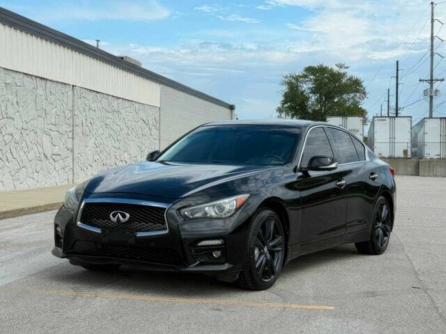 Черный Инфинити Q50, объемом двигателя 3 л и пробегом 71 тыс. км за 5400 $, фото 2 на Automoto.ua