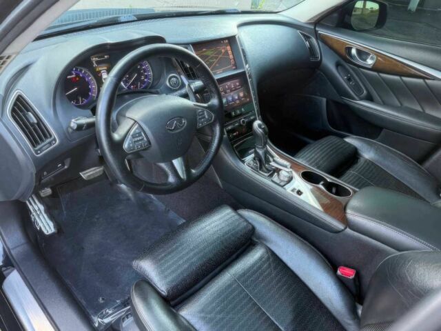 Черный Инфинити Q50, объемом двигателя 3 л и пробегом 71 тыс. км за 5400 $, фото 8 на Automoto.ua