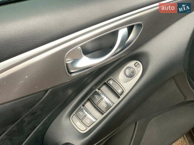 Коричневый Инфинити Q50, объемом двигателя 3.5 л и пробегом 124 тыс. км за 15340 $, фото 23 на Automoto.ua