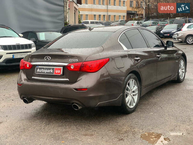 Коричневый Инфинити Q50, объемом двигателя 3.5 л и пробегом 124 тыс. км за 15340 $, фото 4 на Automoto.ua