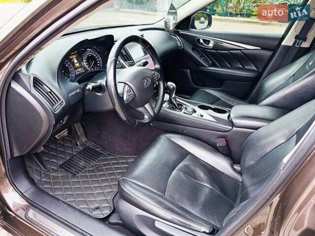 Коричневый Инфинити Q50, объемом двигателя 2 л и пробегом 236 тыс. км за 12800 $, фото 26 на Automoto.ua