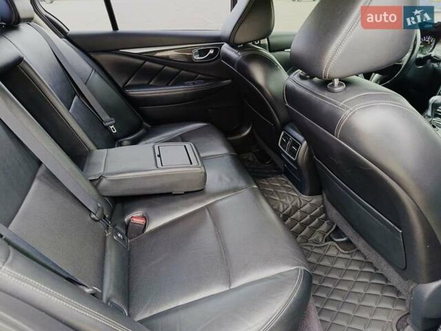 Коричневый Инфинити Q50, объемом двигателя 2 л и пробегом 236 тыс. км за 12800 $, фото 25 на Automoto.ua