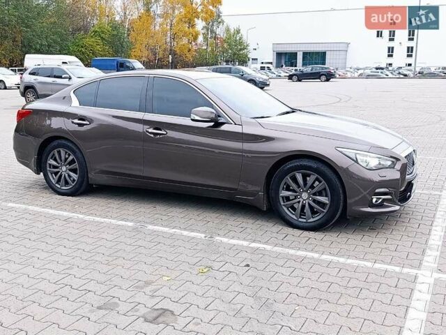 Коричневый Инфинити Q50, объемом двигателя 2 л и пробегом 236 тыс. км за 12800 $, фото 5 на Automoto.ua