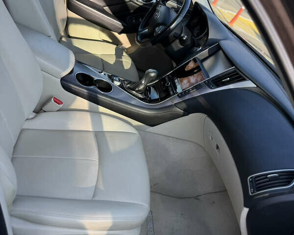 Коричневый Инфинити Q50, объемом двигателя 3 л и пробегом 103 тыс. км за 15500 $, фото 17 на Automoto.ua