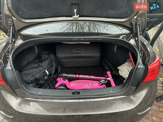 Коричневий Інфініті Q50, об'ємом двигуна 3 л та пробігом 124 тис. км за 16900 $, фото 5 на Automoto.ua