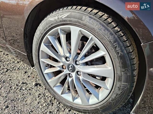 Коричневий Інфініті Q50, об'ємом двигуна 3 л та пробігом 76 тис. км за 17000 $, фото 13 на Automoto.ua