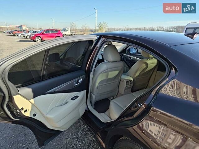 Коричневий Інфініті Q50, об'ємом двигуна 3 л та пробігом 76 тис. км за 17000 $, фото 25 на Automoto.ua