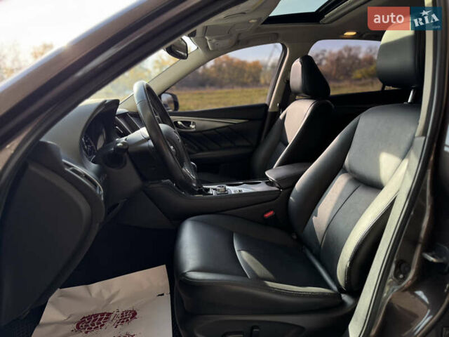 Коричневый Инфинити Q50, объемом двигателя 3 л и пробегом 98 тыс. км за 14800 $, фото 17 на Automoto.ua