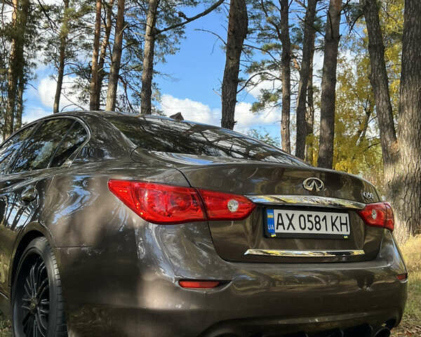 Коричневый Инфинити Q50, объемом двигателя 3 л и пробегом 100 тыс. км за 15200 $, фото 4 на Automoto.ua