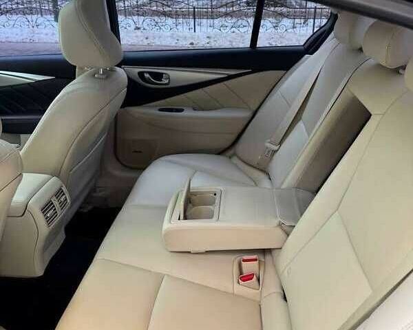 Коричневий Інфініті Q50, об'ємом двигуна 3 л та пробігом 52 тис. км за 13200 $, фото 16 на Automoto.ua