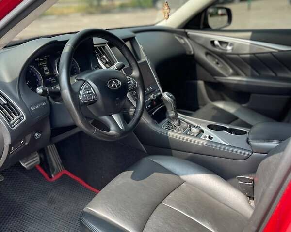 Червоний Інфініті Q50, об'ємом двигуна 3.7 л та пробігом 178 тис. км за 15999 $, фото 6 на Automoto.ua