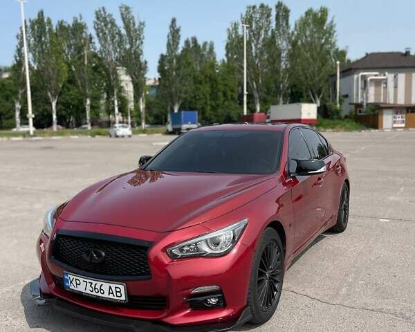 Червоний Інфініті Q50, об'ємом двигуна 3.7 л та пробігом 178 тис. км за 15999 $, фото 2 на Automoto.ua