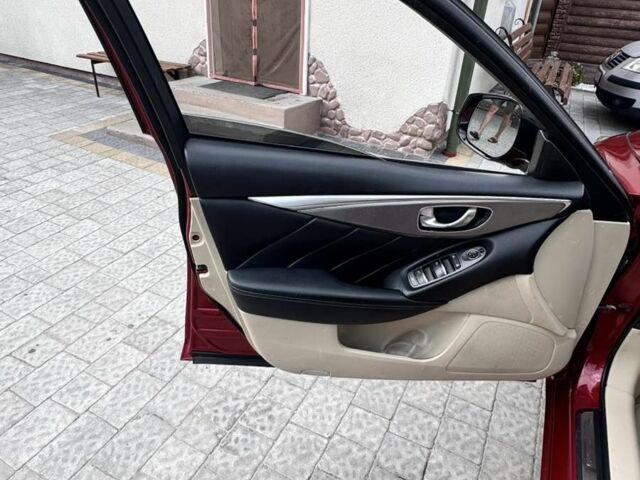 Червоний Інфініті Q50, об'ємом двигуна 2 л та пробігом 197 тис. км за 12300 $, фото 17 на Automoto.ua