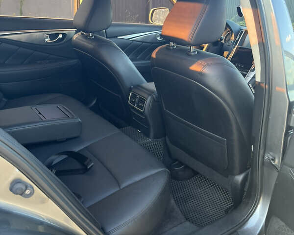 Инфинити Q50, объемом двигателя 3.7 л и пробегом 22 тыс. км за 17000 $, фото 7 на Automoto.ua