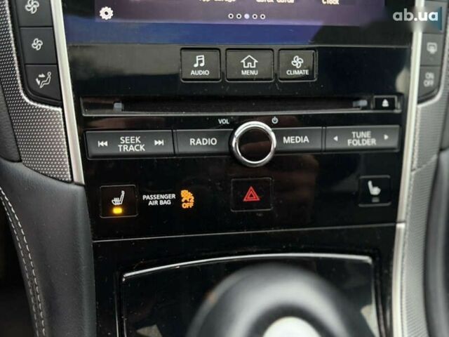 Інфініті Q50, об'ємом двигуна 2.1 л та пробігом 138 тис. км за 17500 $, фото 21 на Automoto.ua