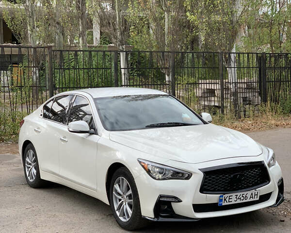 Інфініті Q50, об'ємом двигуна 1.99 л та пробігом 68 тис. км за 17400 $, фото 2 на Automoto.ua