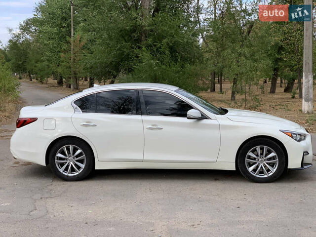 Інфініті Q50, об'ємом двигуна 1.99 л та пробігом 68 тис. км за 18800 $, фото 5 на Automoto.ua