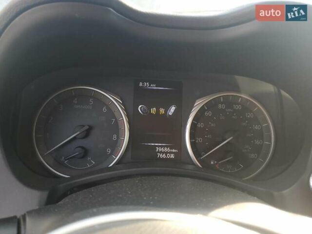 Инфинити Q50, объемом двигателя 3 л и пробегом 65 тыс. км за 2900 $, фото 8 на Automoto.ua