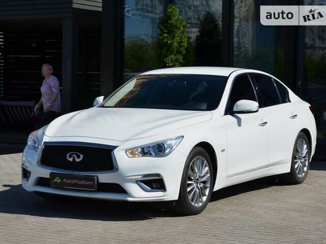 Инфинити Q50, объемом двигателя 1.99 л и пробегом 27 тыс. км за 24999 $, фото 3 на Automoto.ua