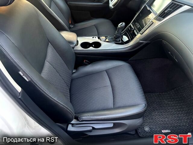 Инфинити Q50, объемом двигателя 2 л и пробегом 96 тыс. км за 19100 $, фото 9 на Automoto.ua