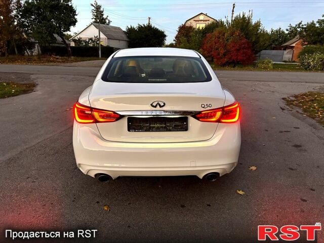 Инфинити Q50, объемом двигателя 2 л и пробегом 96 тыс. км за 19100 $, фото 5 на Automoto.ua