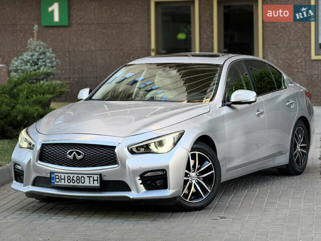 Серый Инфинити Q50, объемом двигателя 3.5 л и пробегом 89 тыс. км за 16000 $, фото 1 на Automoto.ua