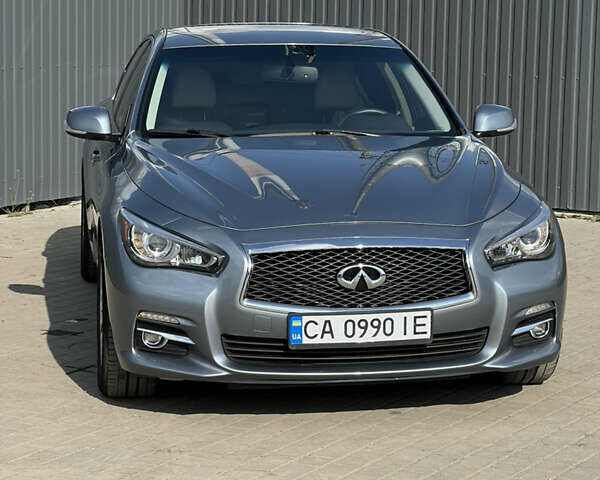 Сірий Інфініті Q50, об'ємом двигуна 3.7 л та пробігом 276 тис. км за 13999 $, фото 12 на Automoto.ua