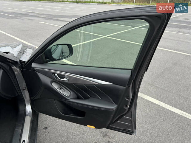 Серый Инфинити Q50, объемом двигателя 3.5 л и пробегом 173 тыс. км за 15300 $, фото 7 на Automoto.ua