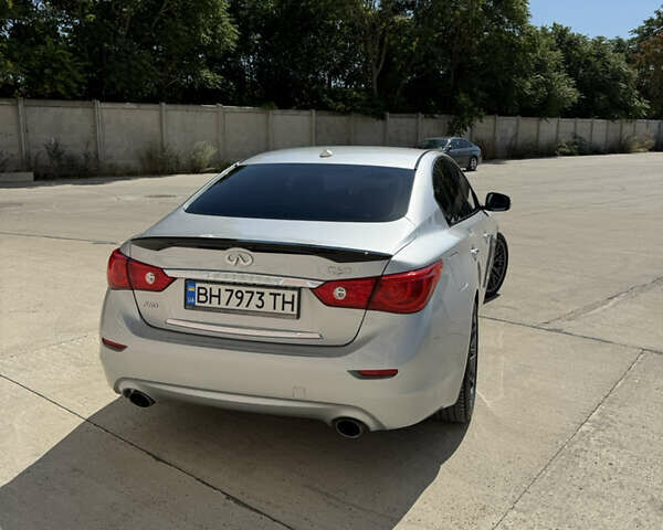 Серый Инфинити Q50, объемом двигателя 3.7 л и пробегом 188 тыс. км за 13500 $, фото 6 на Automoto.ua